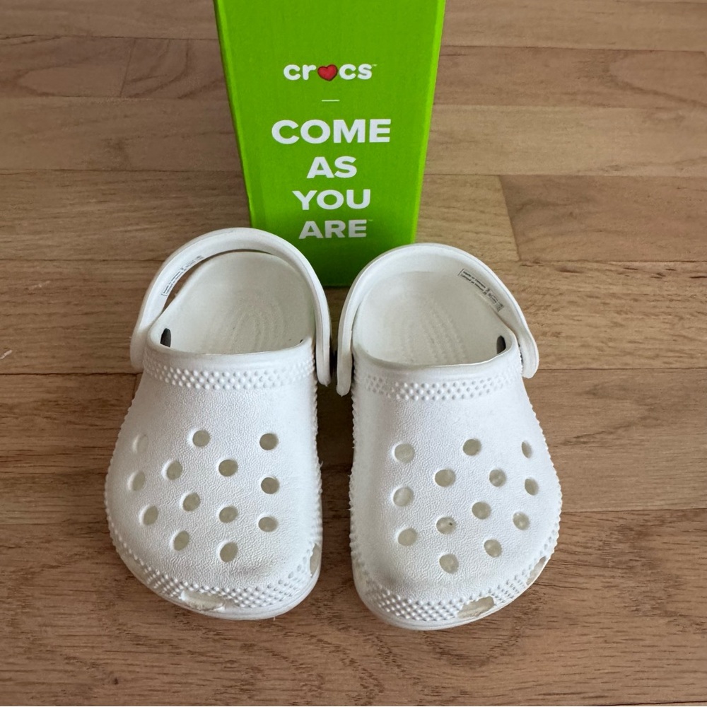 Crocs Toddler White Size 2/3